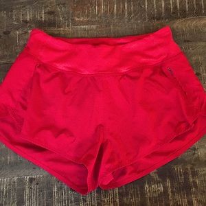 Outdoor Voices 2.5” Hudson Shorts in Red